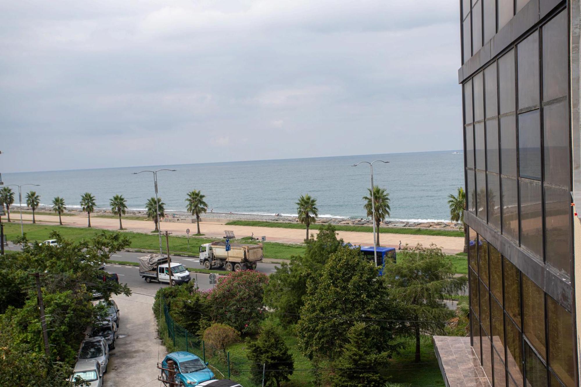 Batumi Rumi Beach Екстер'єр фото